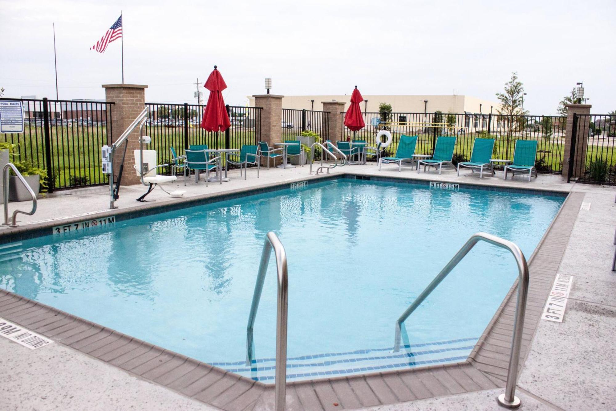 Towneplace Suites By Marriott Beaumont Port Arthur Exterior photo